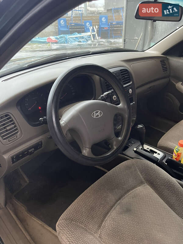 Седан Hyundai Sonata 2004 в Николаеве