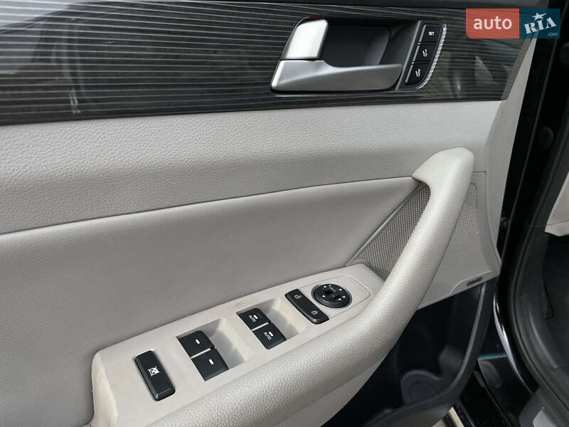 Седан Hyundai Sonata 2019 в Одесі