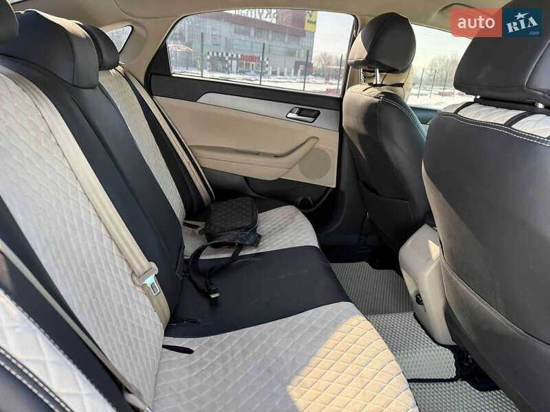 Седан Hyundai Sonata 2016 в Києві