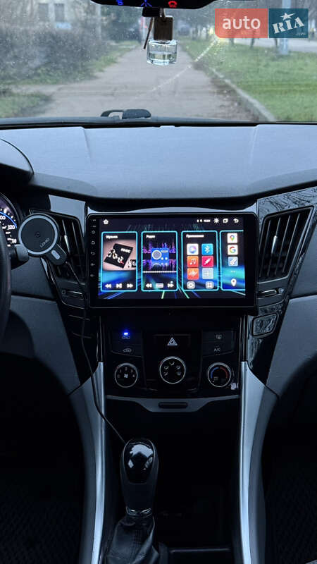 Седан Hyundai Sonata 2013 в Коростене