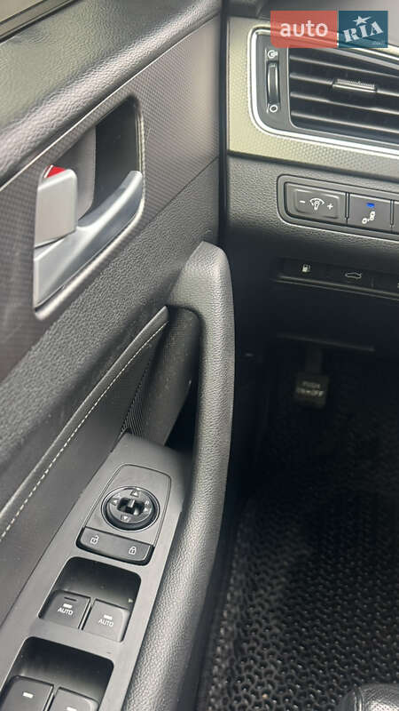 Седан Hyundai Sonata 2014 в Одессе