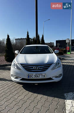 Седан Hyundai Sonata 2013 в Стрию