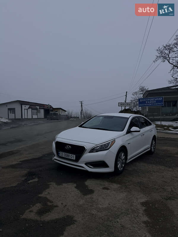 Седан Hyundai Sonata 2016 в Черновцах