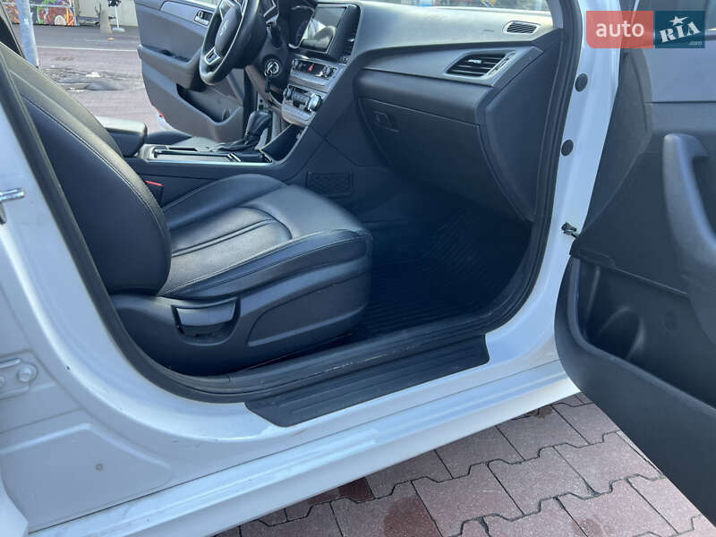 Седан Hyundai Sonata 2017 в Запорожье