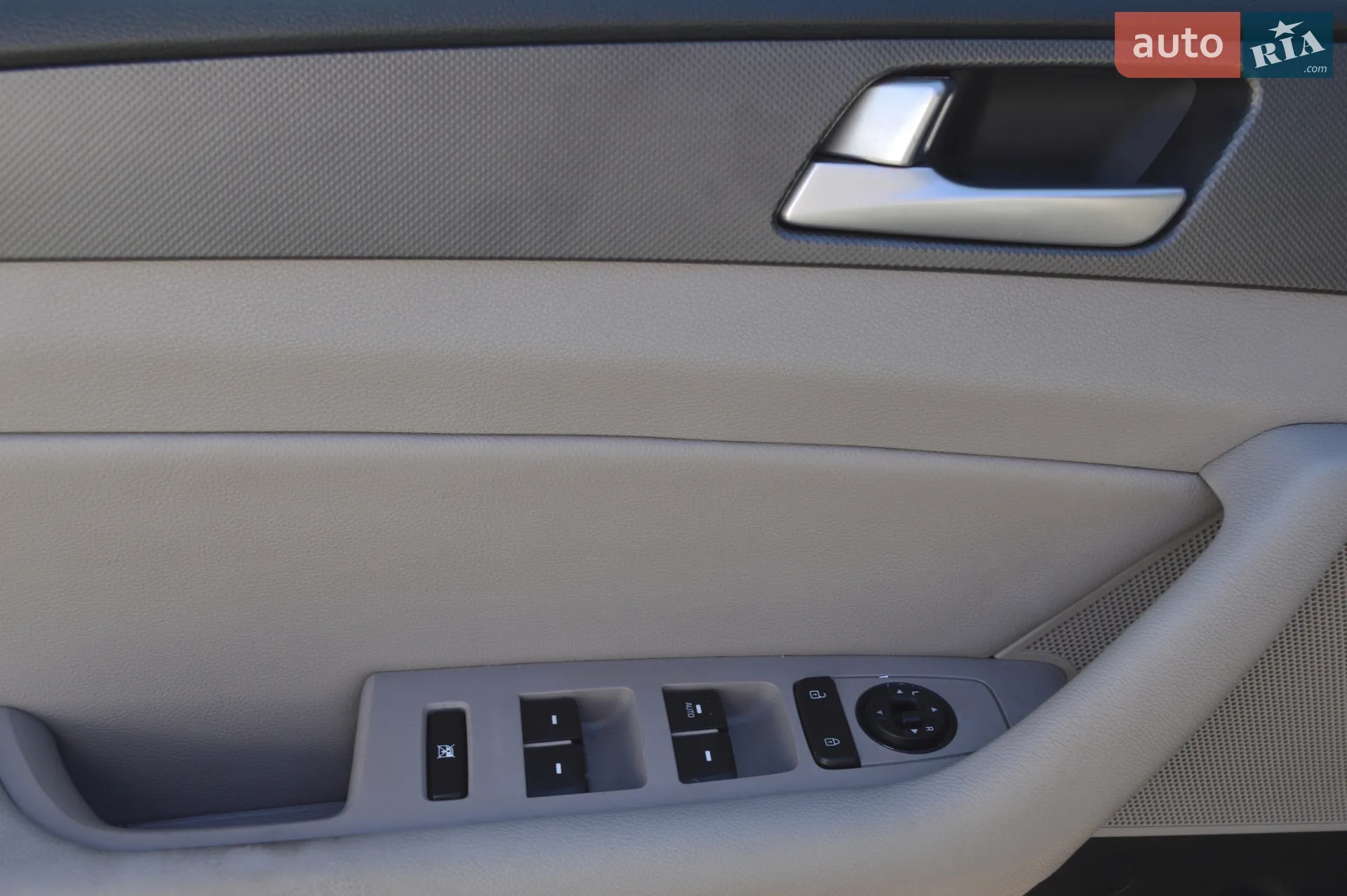 2014 Hyundai Sonata - мініатюра 16