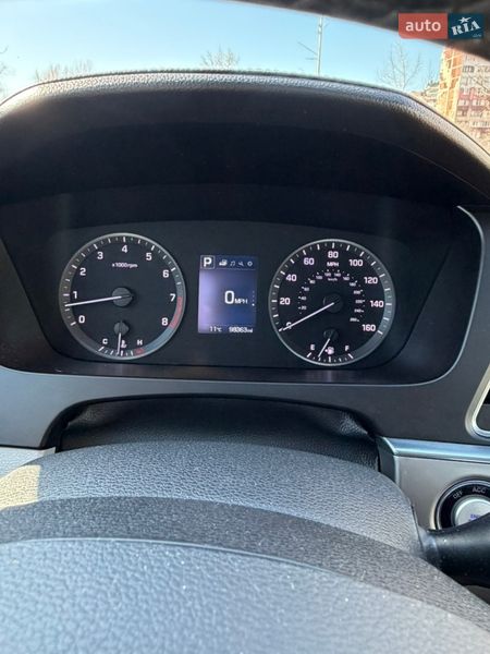 Седан Hyundai Sonata 2016 в Киеве