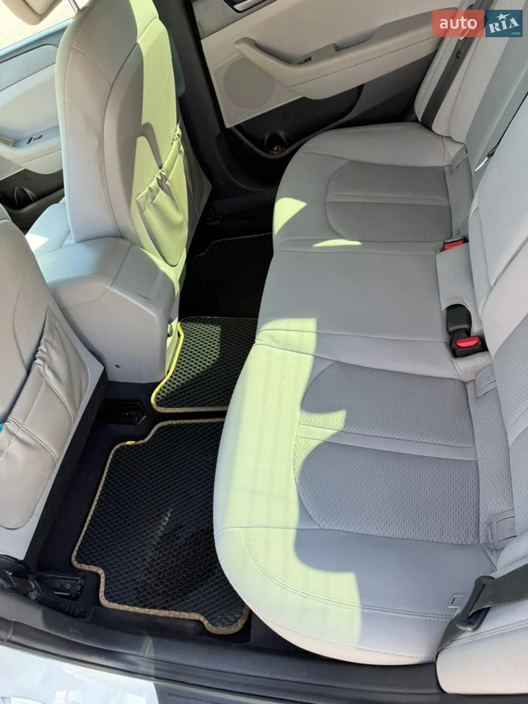 2017 Hyundai Sonata - мініатюра 31