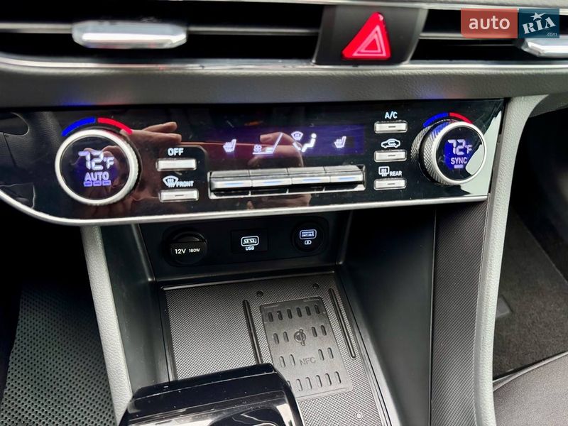 Седан Hyundai Sonata 2022 в Киеве