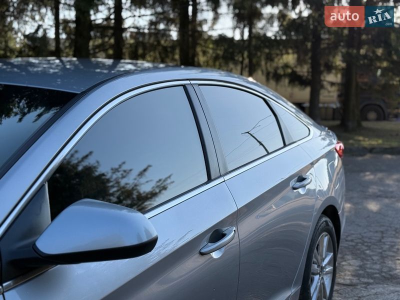 Седан Hyundai Sonata 2016 в Ровно