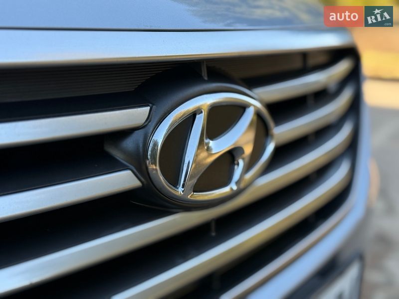Седан Hyundai Sonata 2016 в Ровно