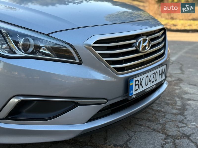 Седан Hyundai Sonata 2016 в Ровно