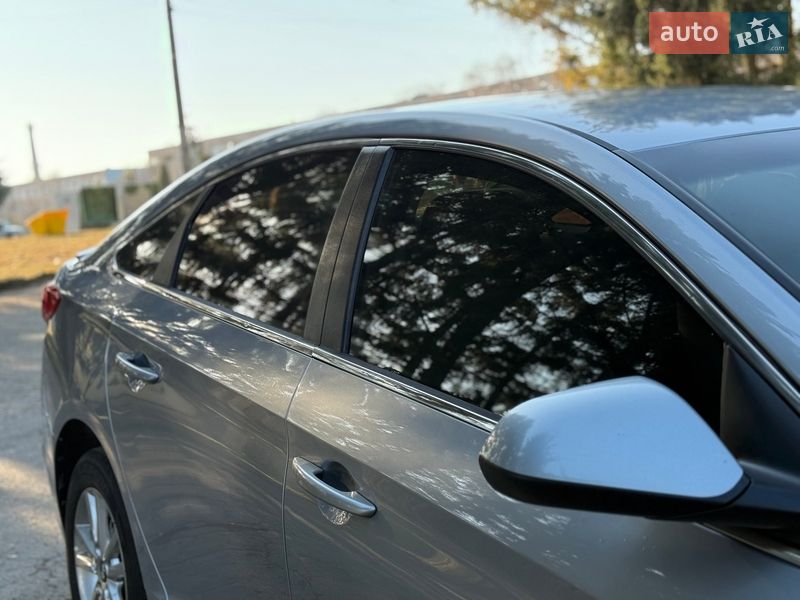 Седан Hyundai Sonata 2016 в Ровно