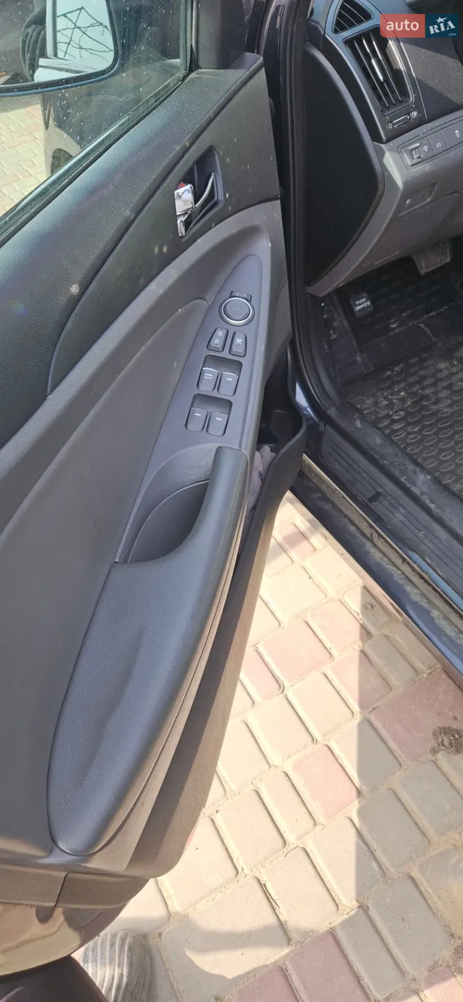 2013 Hyundai Sonata - мініатюра 8