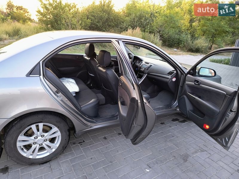 Седан Hyundai Sonata 2008 в Кривом Роге