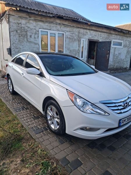 Седан Hyundai Sonata 2012 в Коростышеве