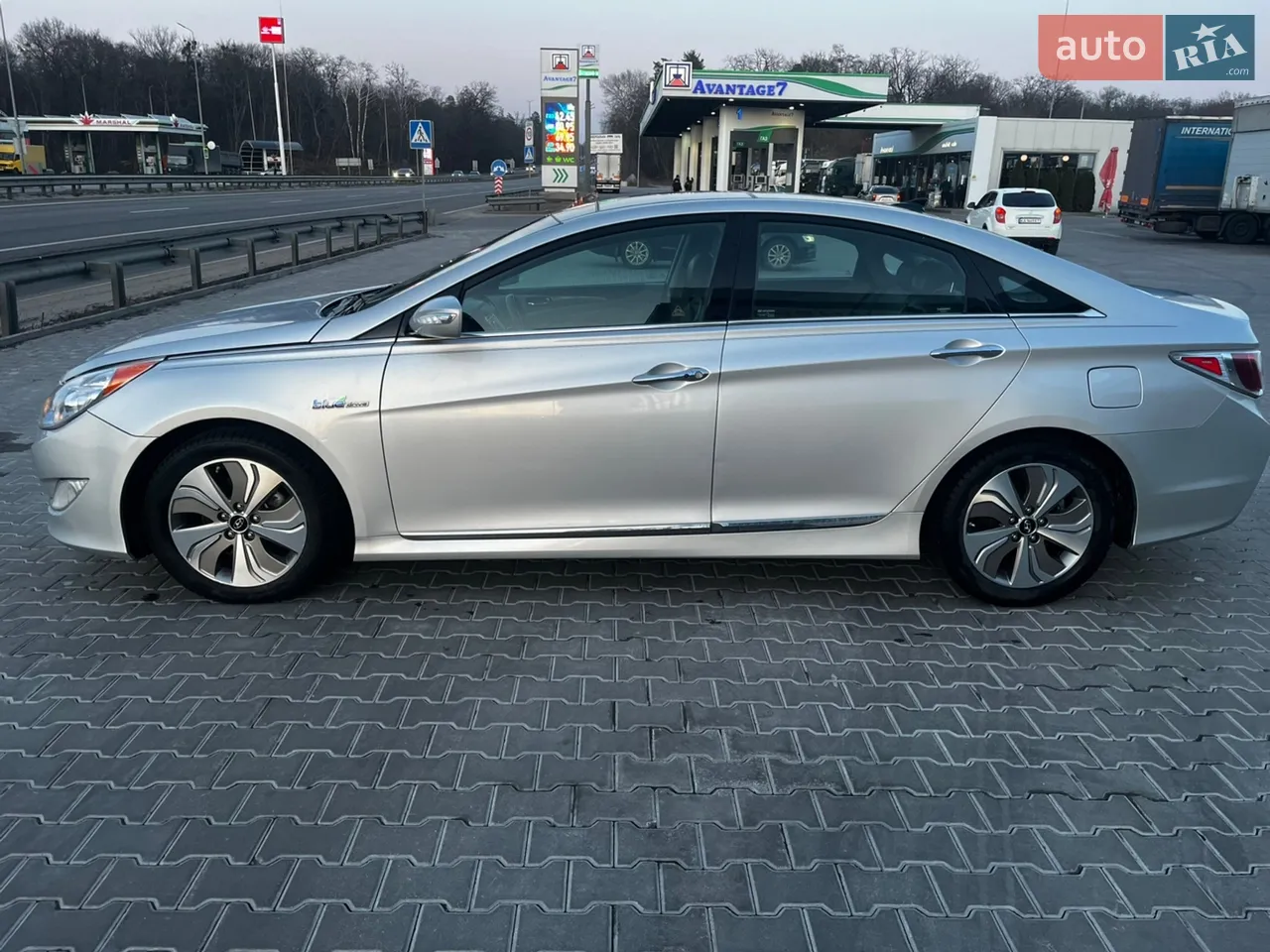 2015 Hyundai Sonata - мініатюра 19