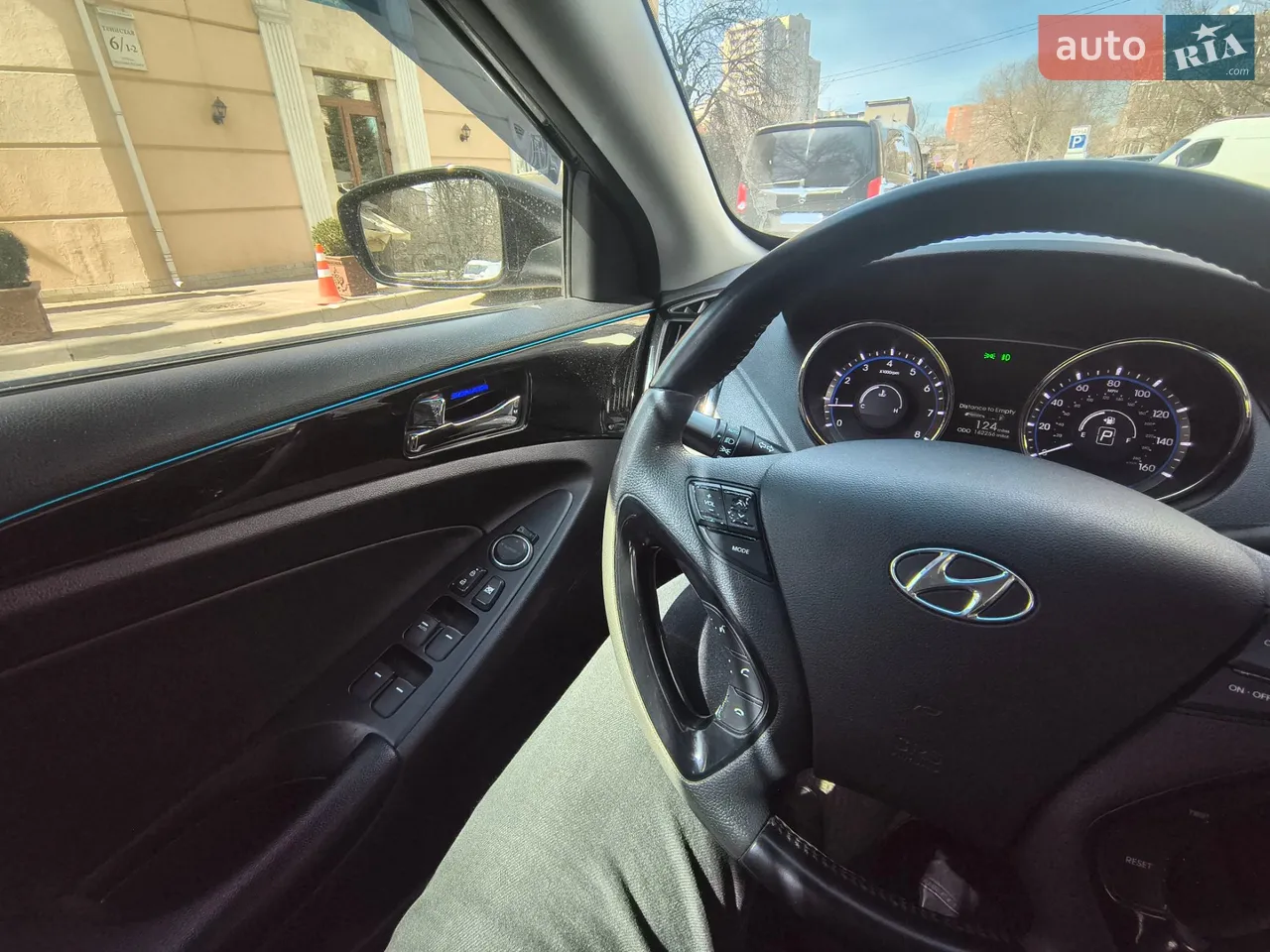 2011 Hyundai Sonata - мініатюра 27