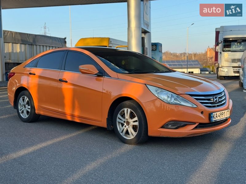 Седан Hyundai Sonata 2014 в Смеле