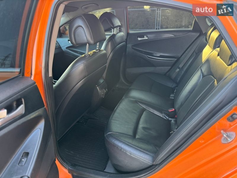 Седан Hyundai Sonata 2014 в Смеле