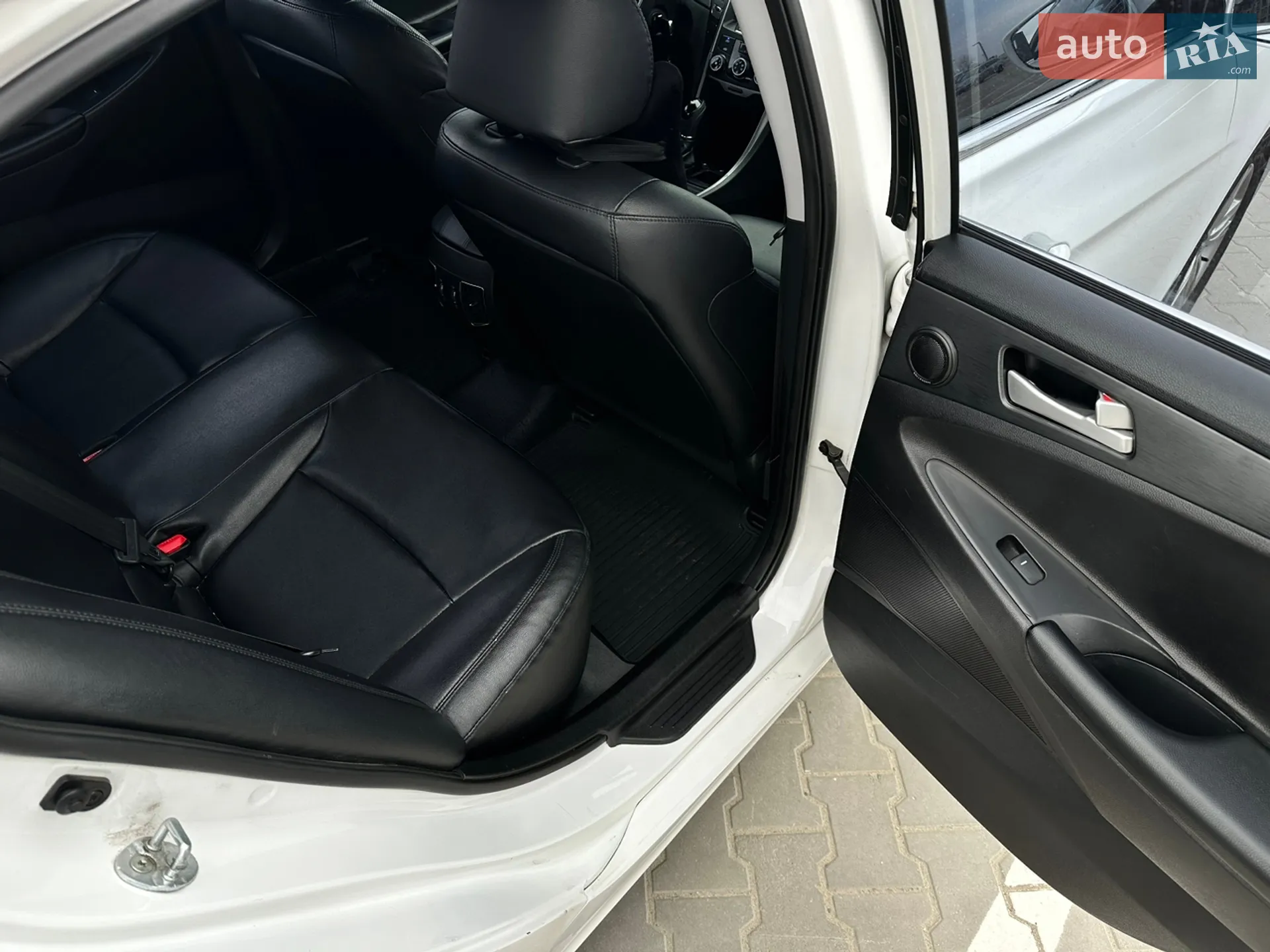 2013 Hyundai Sonata - мініатюра 18