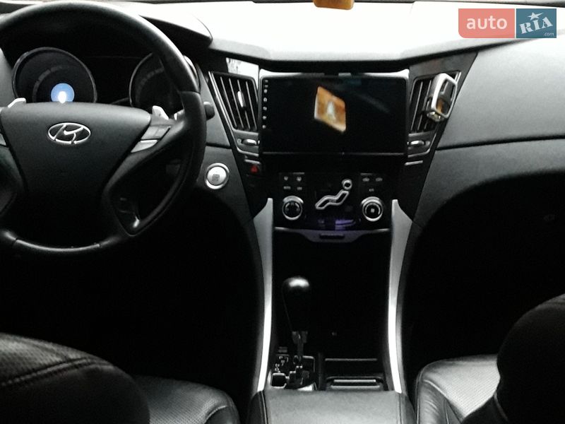 Седан Hyundai Sonata 2010 в Ромнах фото 48 Седан Hyundai Sonata 2010 в Ромнах