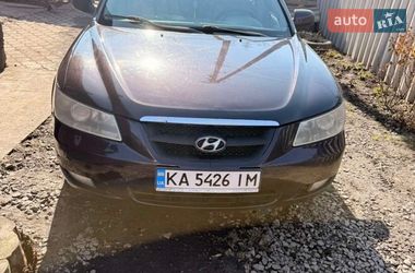 Седан Hyundai Sonata 2006 в Ромнах