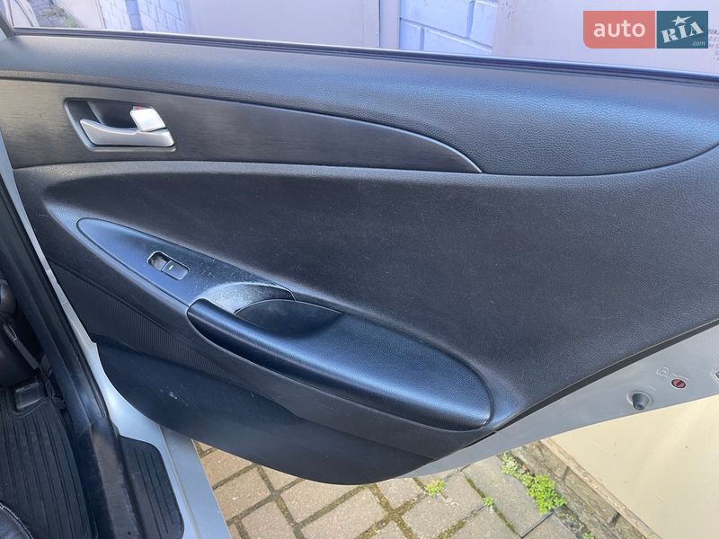 Седан Hyundai Sonata 2013 в Киеве фото 22 Седан Hyundai Sonata 2013 в Киеве