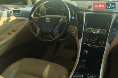 Седан Hyundai Sonata 2013 в Дачном