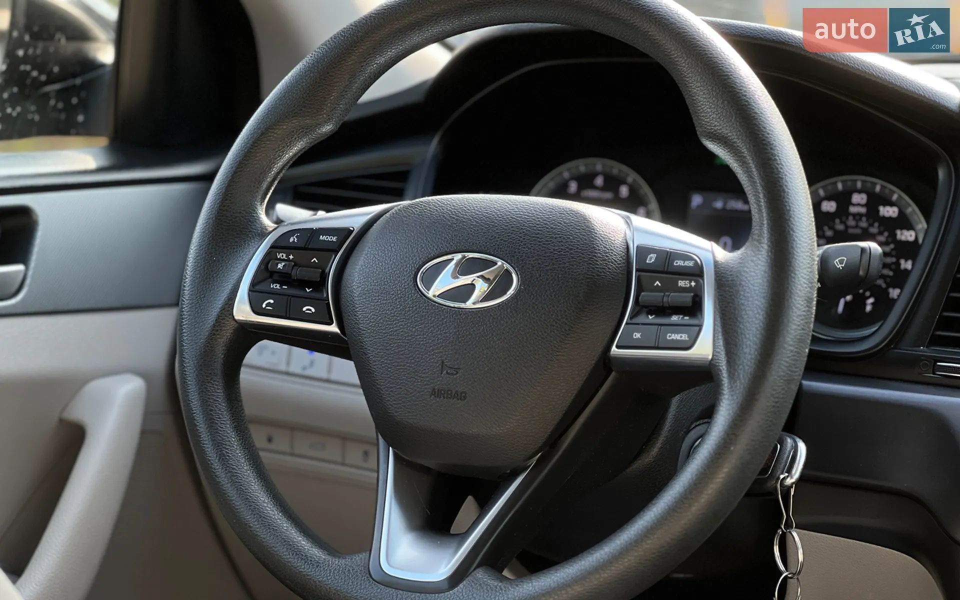 2017 Hyundai Sonata - мініатюра 21