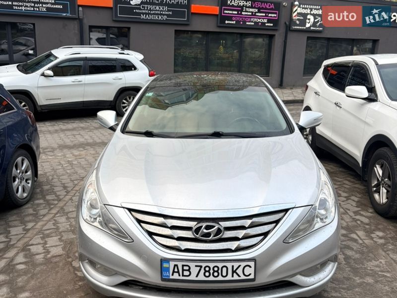Седан Hyundai Sonata 2010 в Ирпене