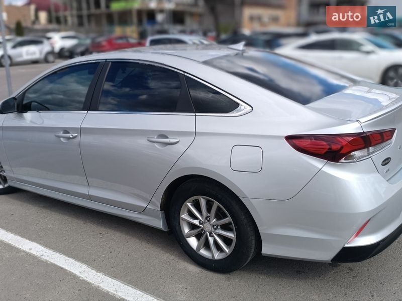 Седан Hyundai Sonata 2017 в Львові