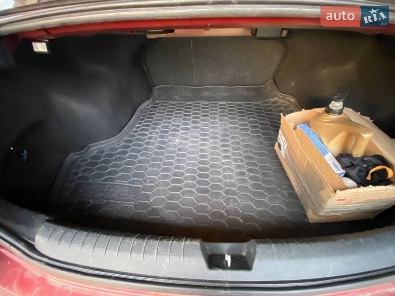 Седан Hyundai Sonata 2015 в Узині