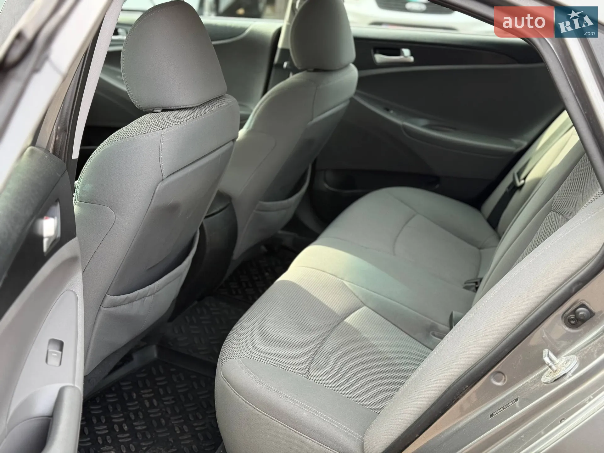 2012 Hyundai Sonata - мініатюра 17