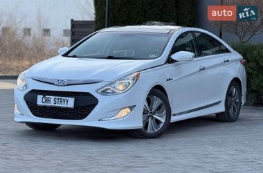 Седан Hyundai Sonata 2013 в Стрию