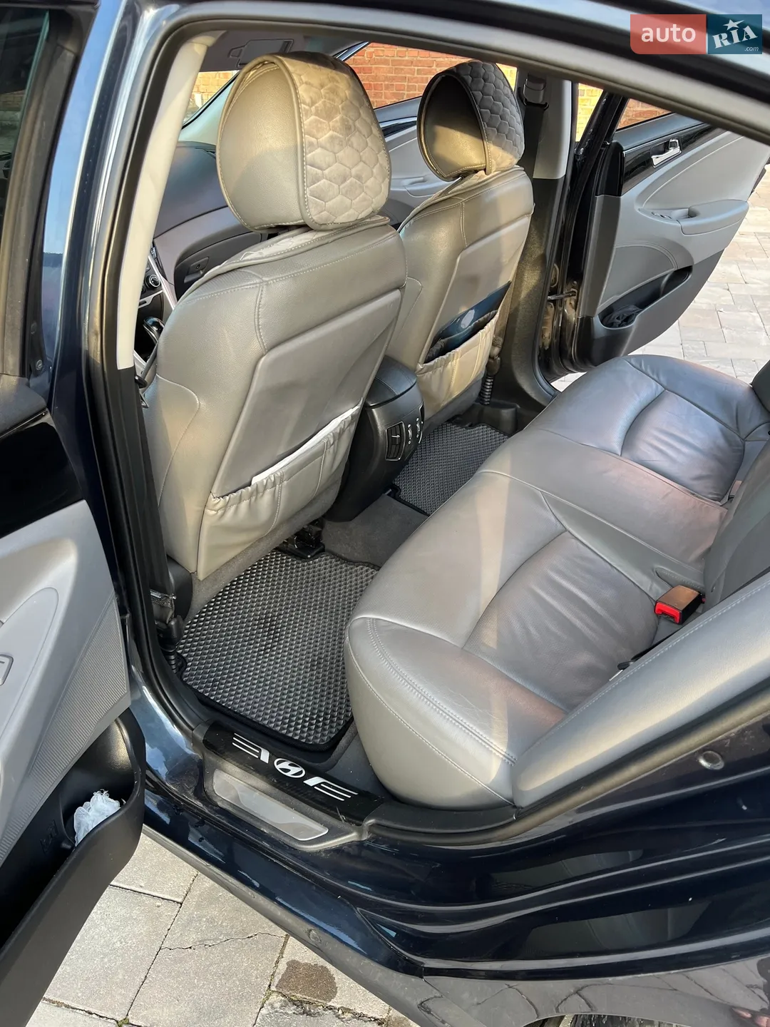 2011 Hyundai Sonata - мініатюра 12