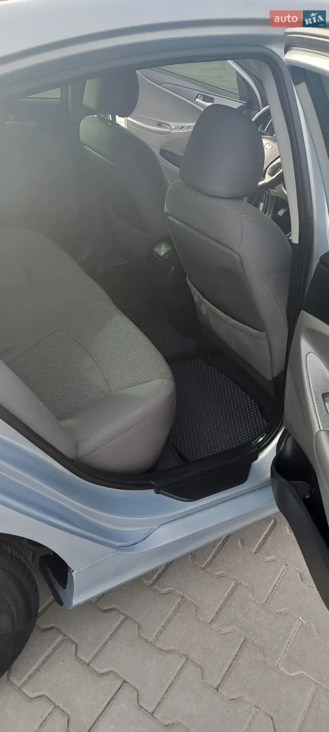 2011 Hyundai Sonata - мініатюра 25