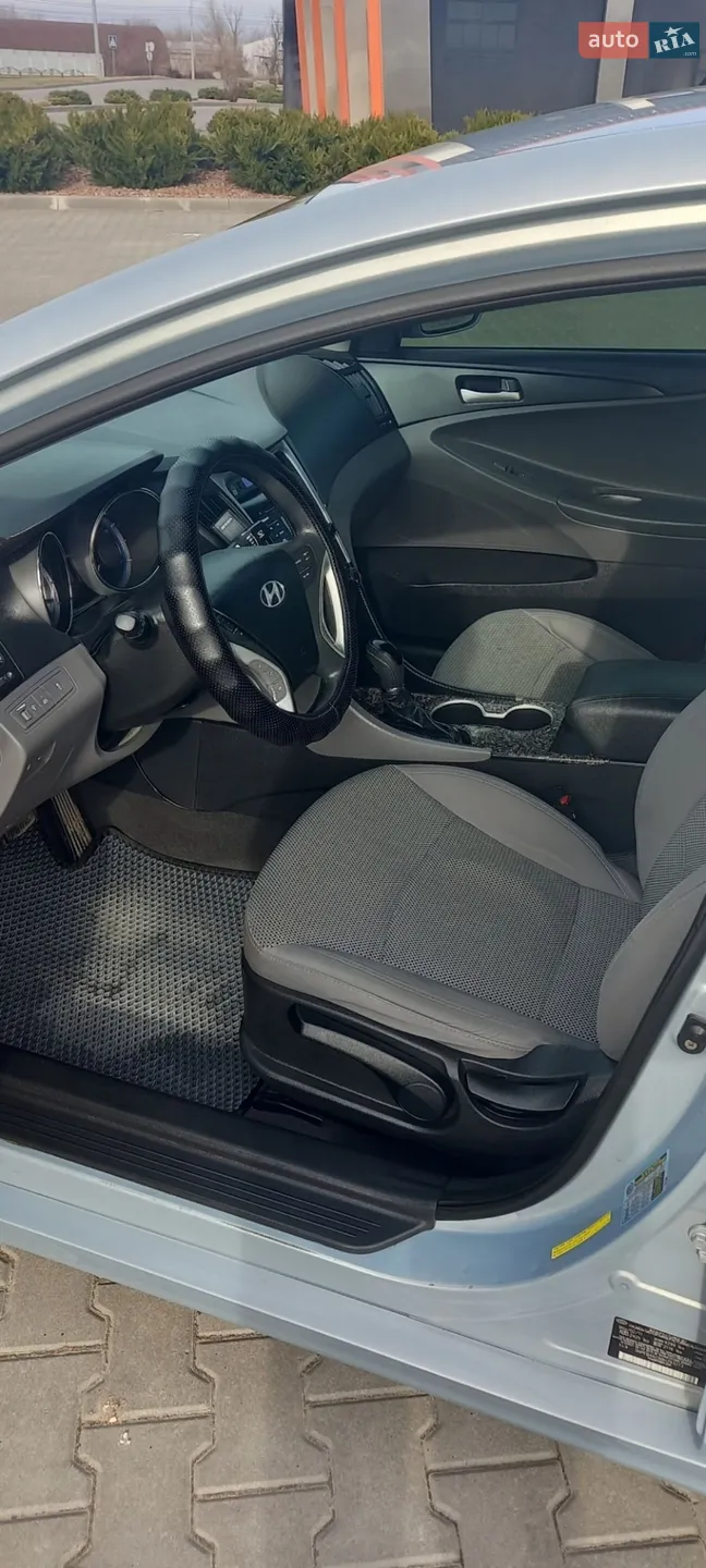 2011 Hyundai Sonata - мініатюра 30