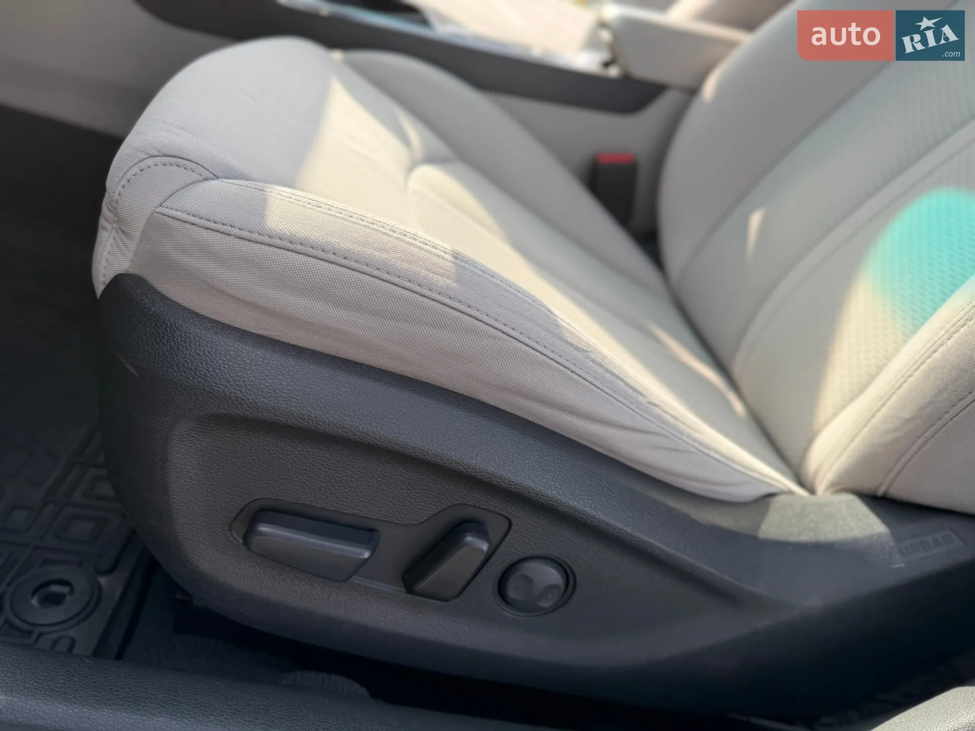 2014 Hyundai Sonata - мініатюра 29