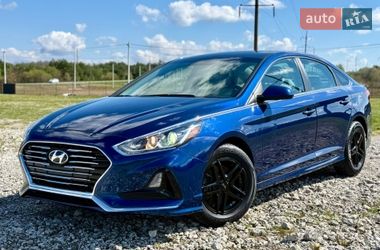 Седан Hyundai Sonata 2019 в Новояворовске