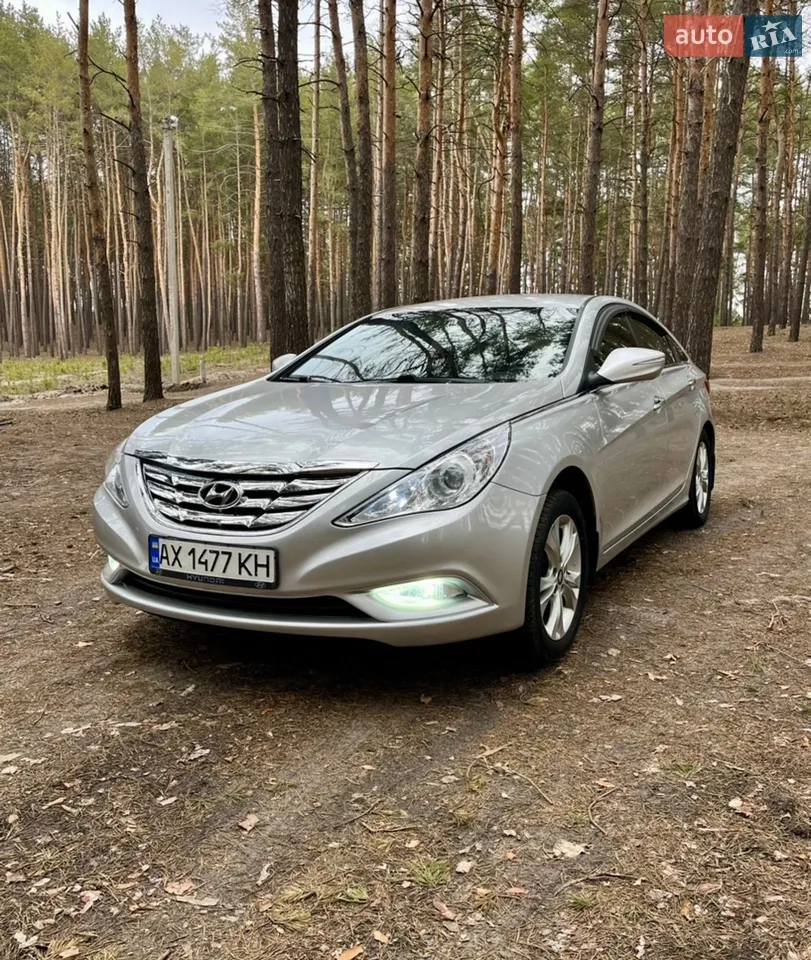 2010 Hyundai Sonata - мініатюра 10