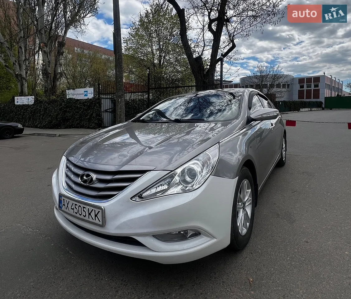 2010 Hyundai Sonata - мініатюра 15