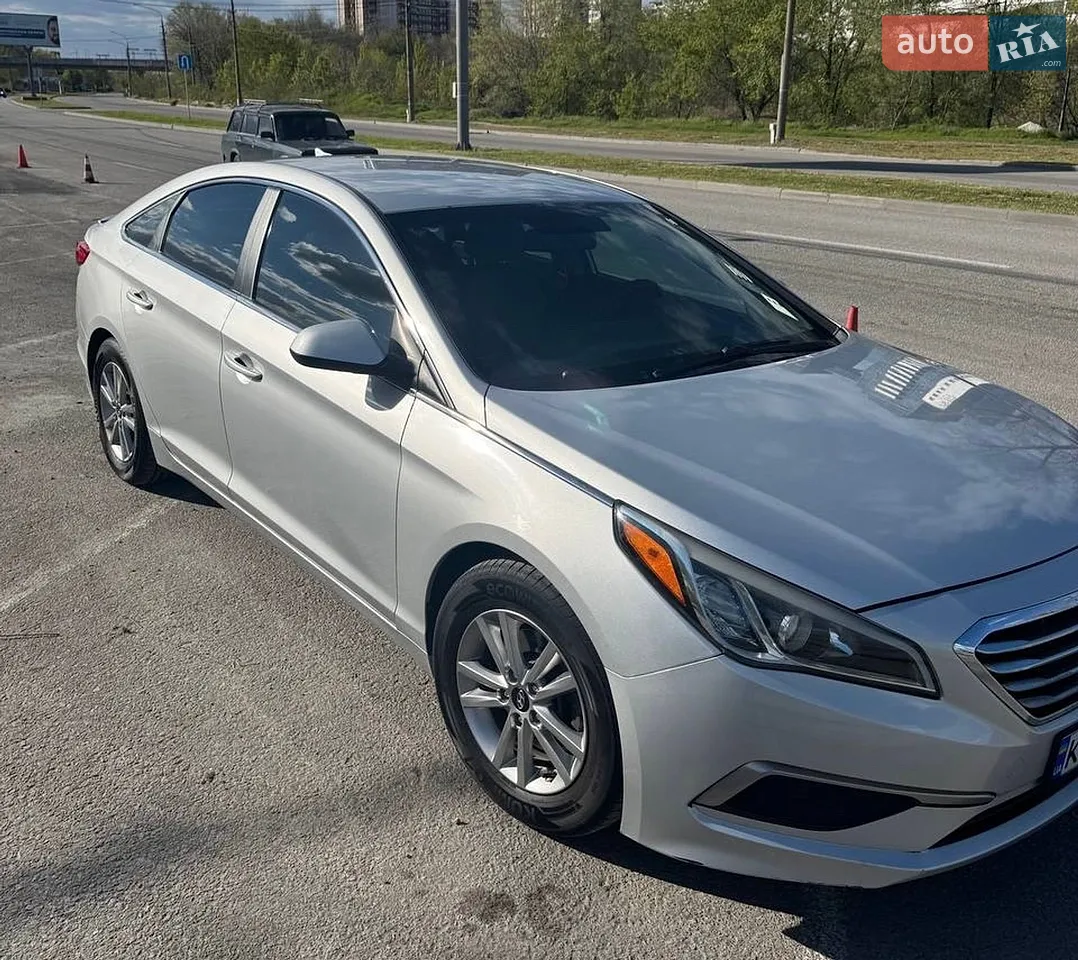 2017 Hyundai Sonata - мініатюра 16