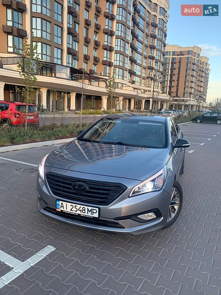 2017 Hyundai Sonata - мініатюра 19