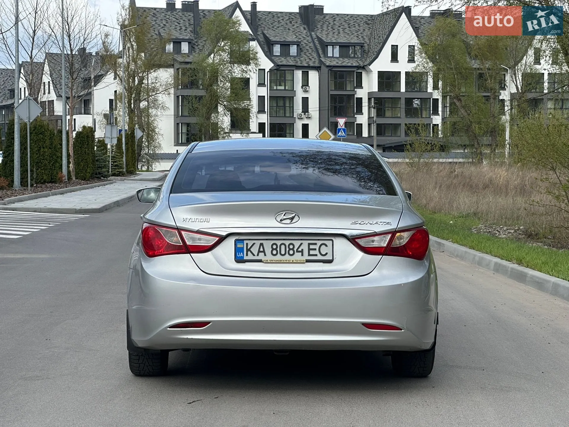 2010 Hyundai Sonata - мініатюра 3