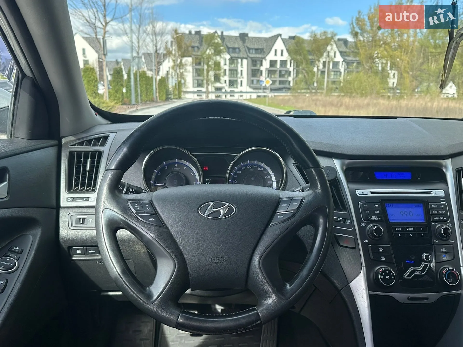 2010 Hyundai Sonata - мініатюра 11