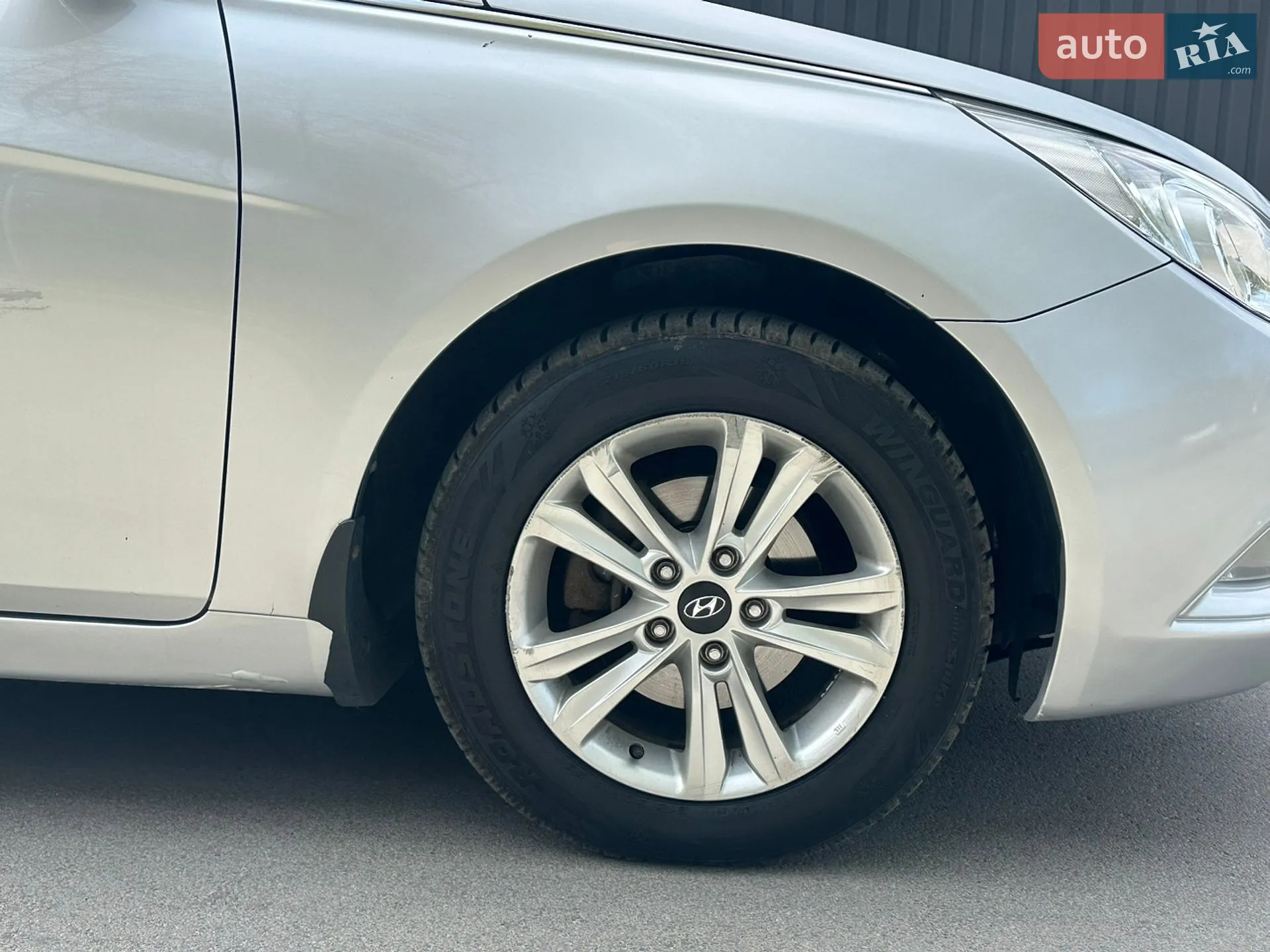 2010 Hyundai Sonata - мініатюра 12