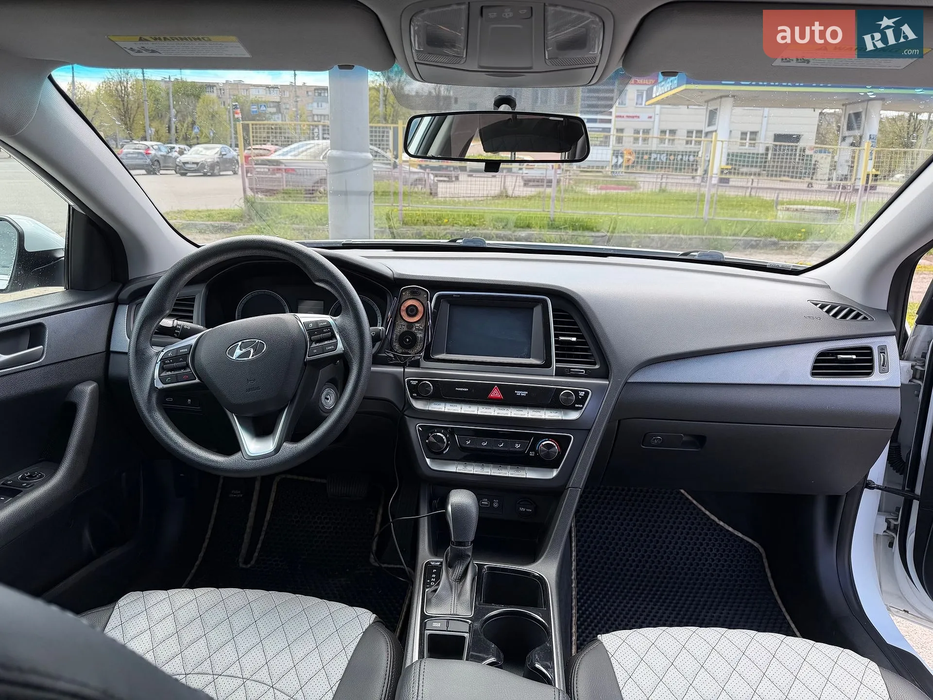 2017 Hyundai Sonata - мініатюра 13
