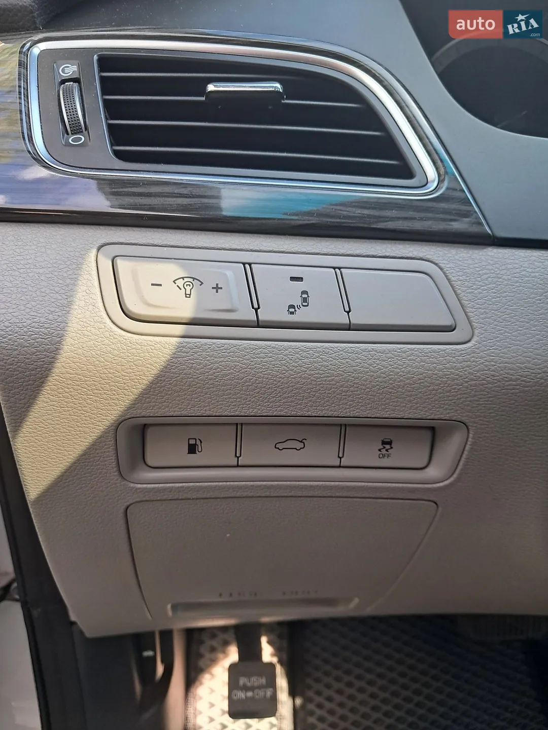 2014 Hyundai Sonata - мініатюра 15