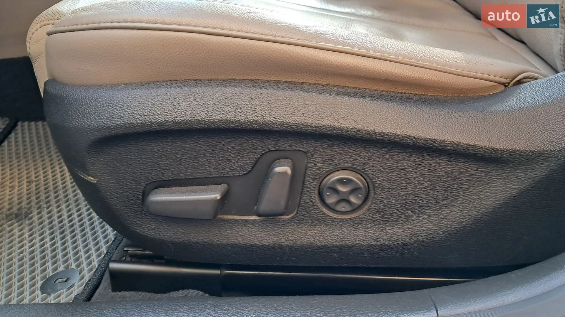 2014 Hyundai Sonata - мініатюра 21