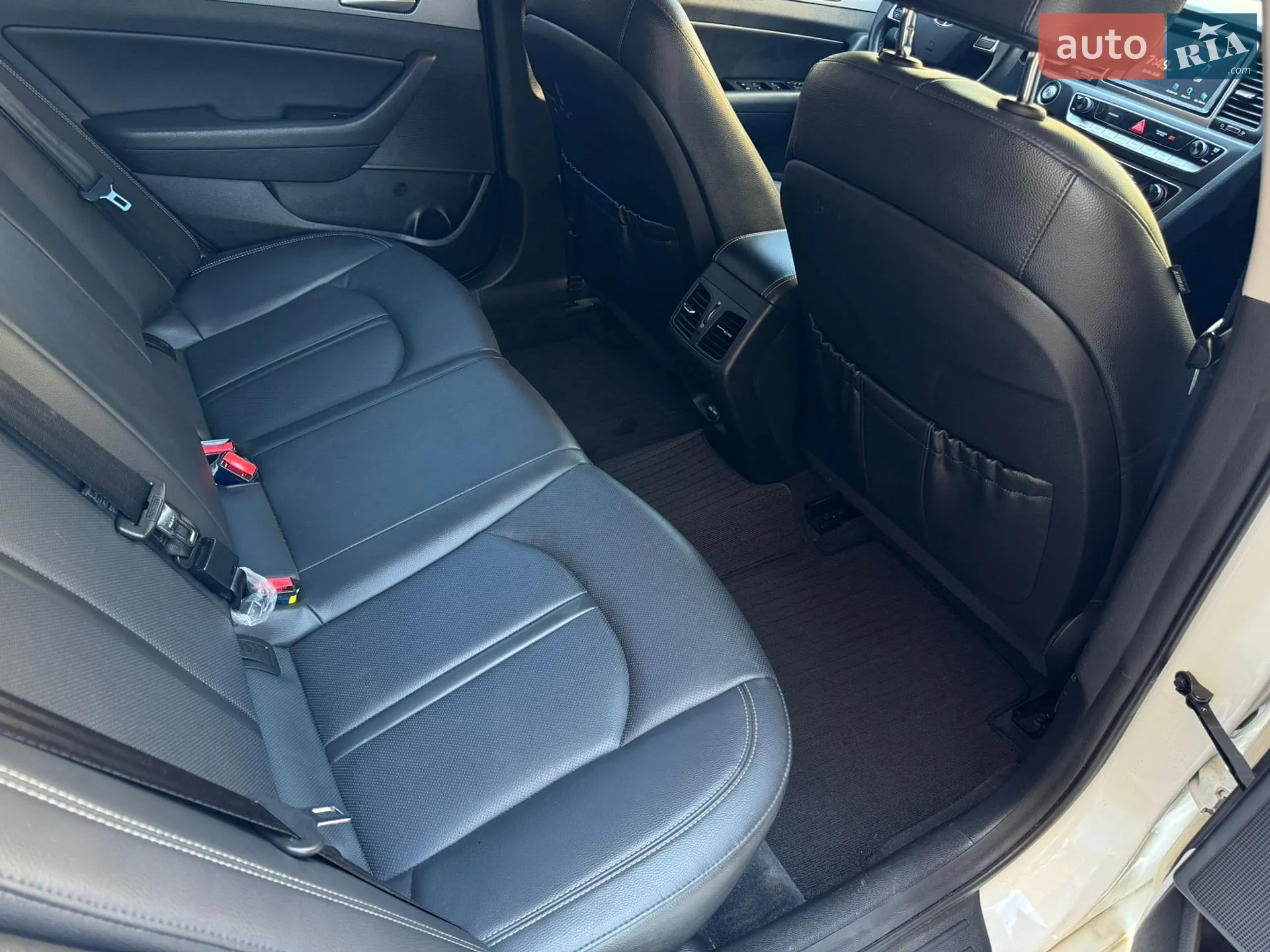 2018 Hyundai Sonata - мініатюра 19